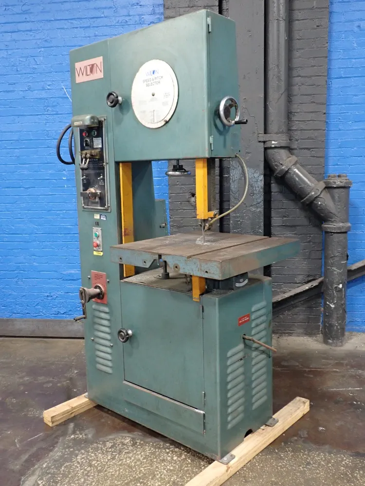 WILTON 8020 VERTICAL BAND SAW