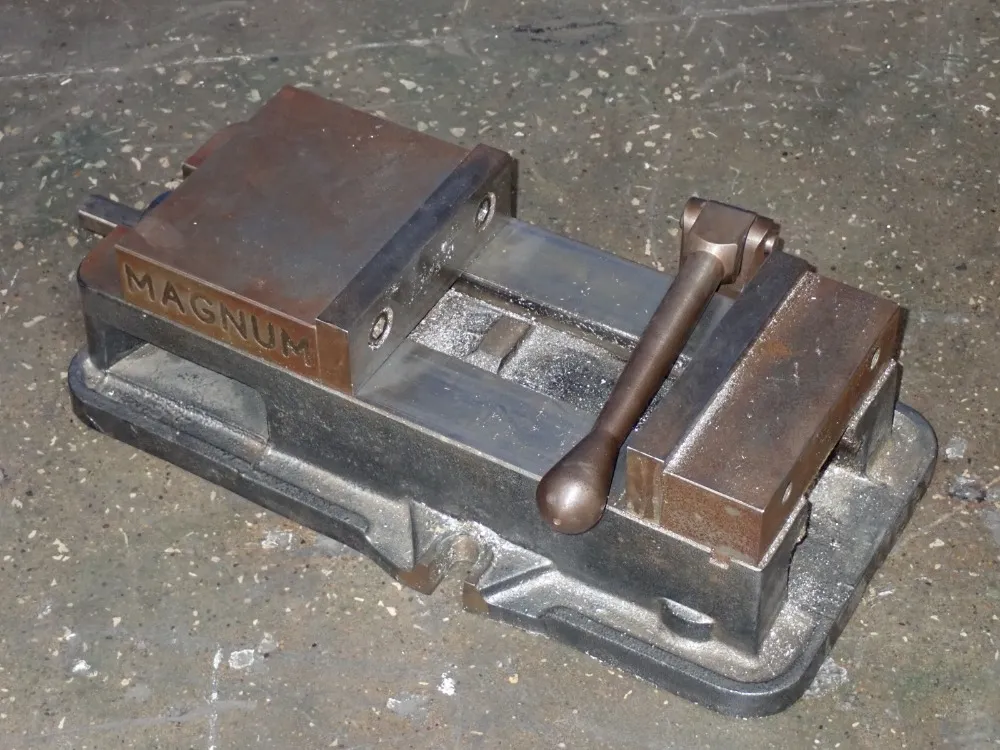 MAGNUM 6" VISE