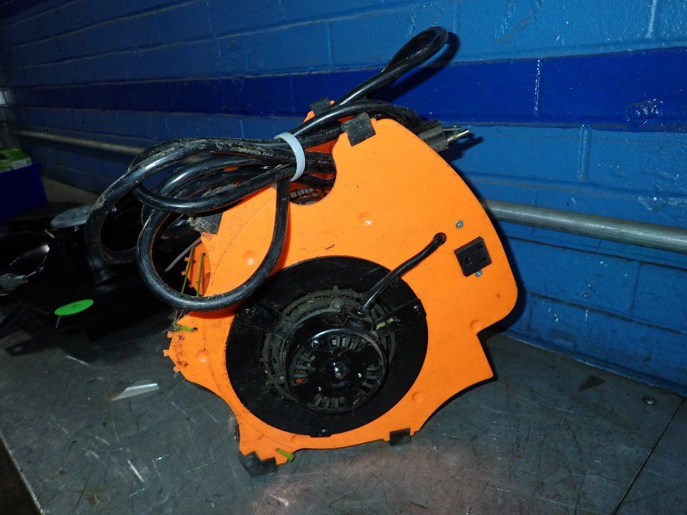 Neiko Portable Blower