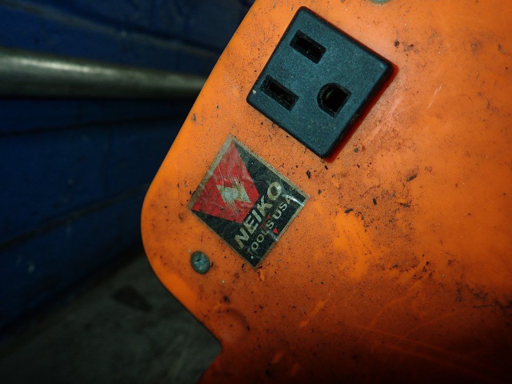 Neiko Portable Blower