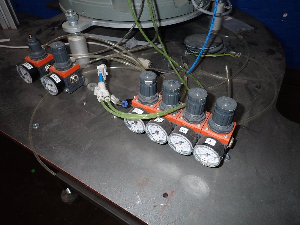 Velomat Vibratory Bowl Feeder
