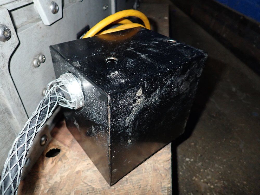 Dynacon Plastic Belt Conveyer Track