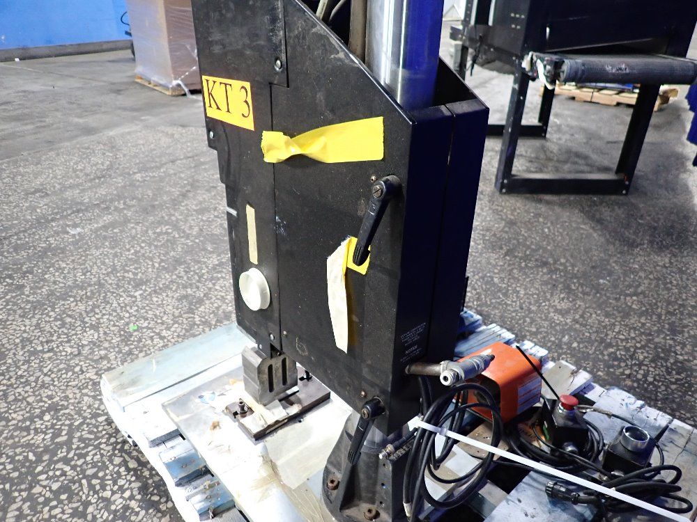 Dukane Ultrasonic Welder