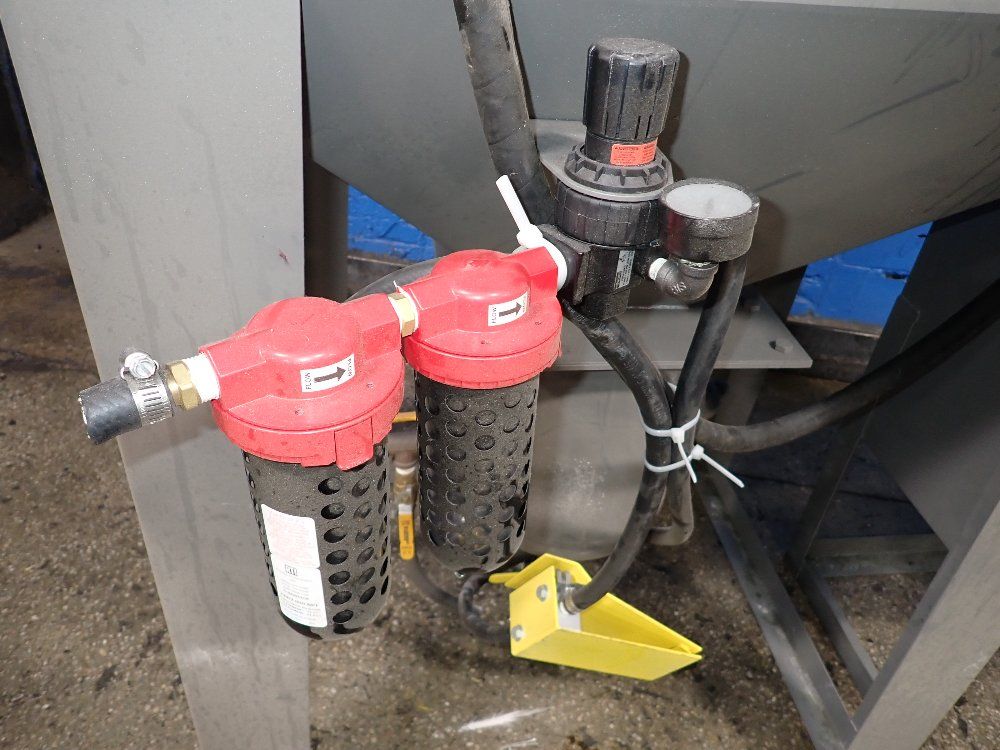Econoline Blast Cabinet W Dust Collector