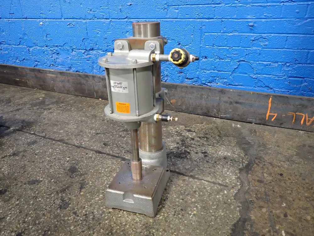 PNEUMATIC PRESS