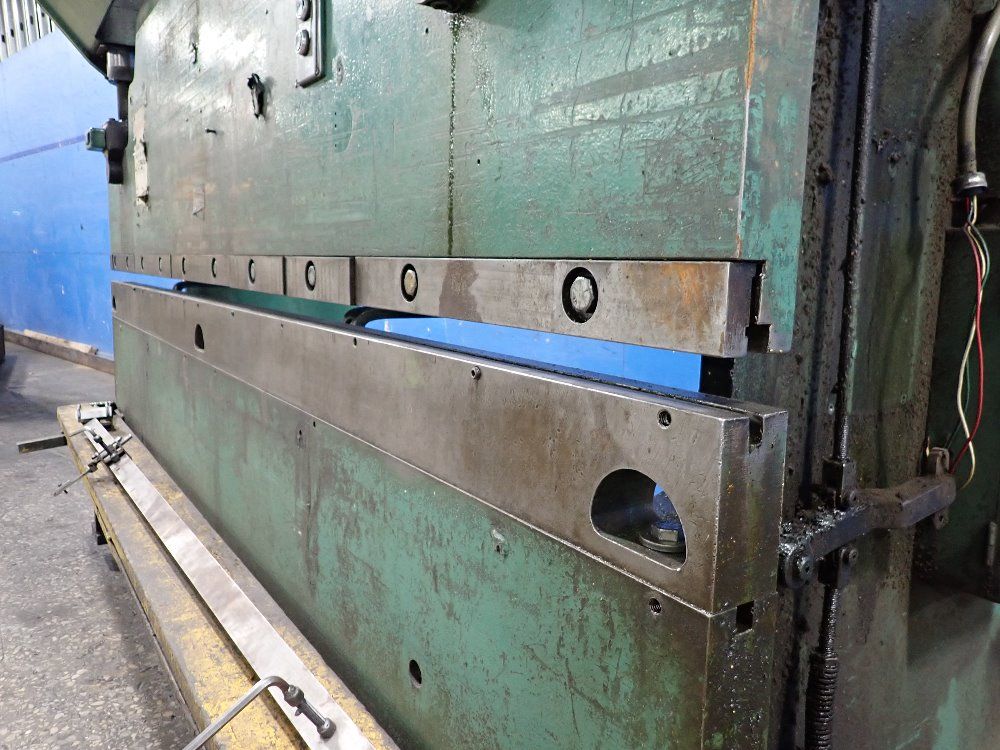 Chicago Chicago 810l Press Brake