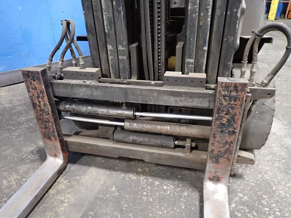 Yale Yale Glc050tgnuaq84 Propane Forklift