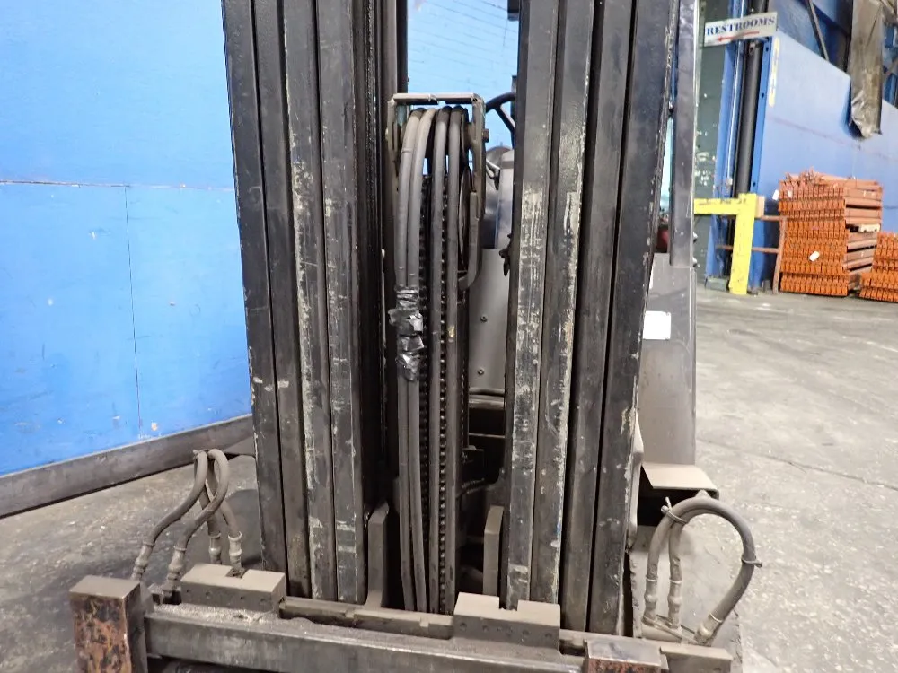 Yale Yale Glc050tgnuaq84 Propane Forklift