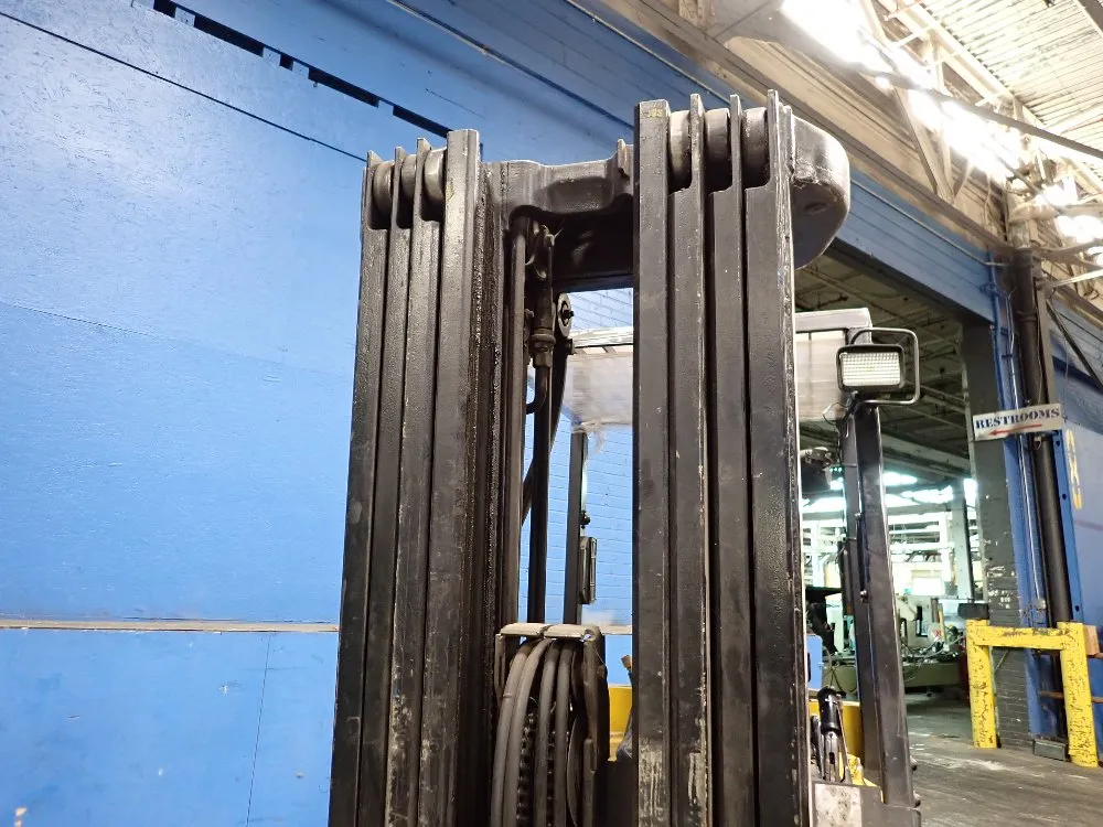 Yale Yale Glc050tgnuaq84 Propane Forklift