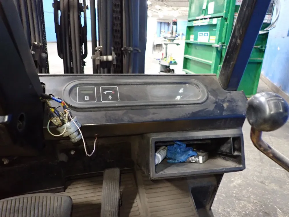Yale Yale Glc050tgnuaq84 Propane Forklift