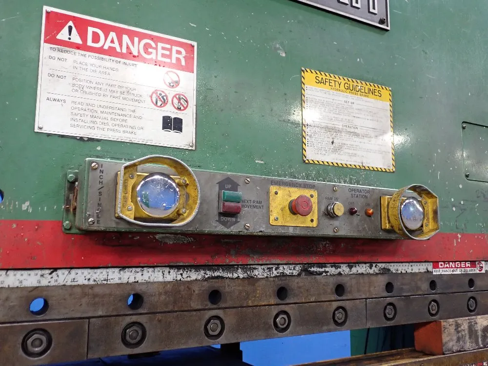 Cincinnati Cincinnati 135 Pf X 8 Ft Press Brake