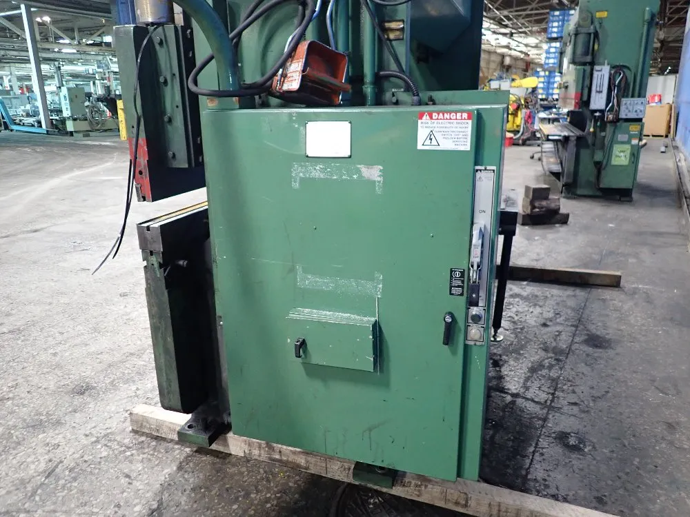 Cincinnati Cincinnati 135 Pf X 8 Ft Press Brake