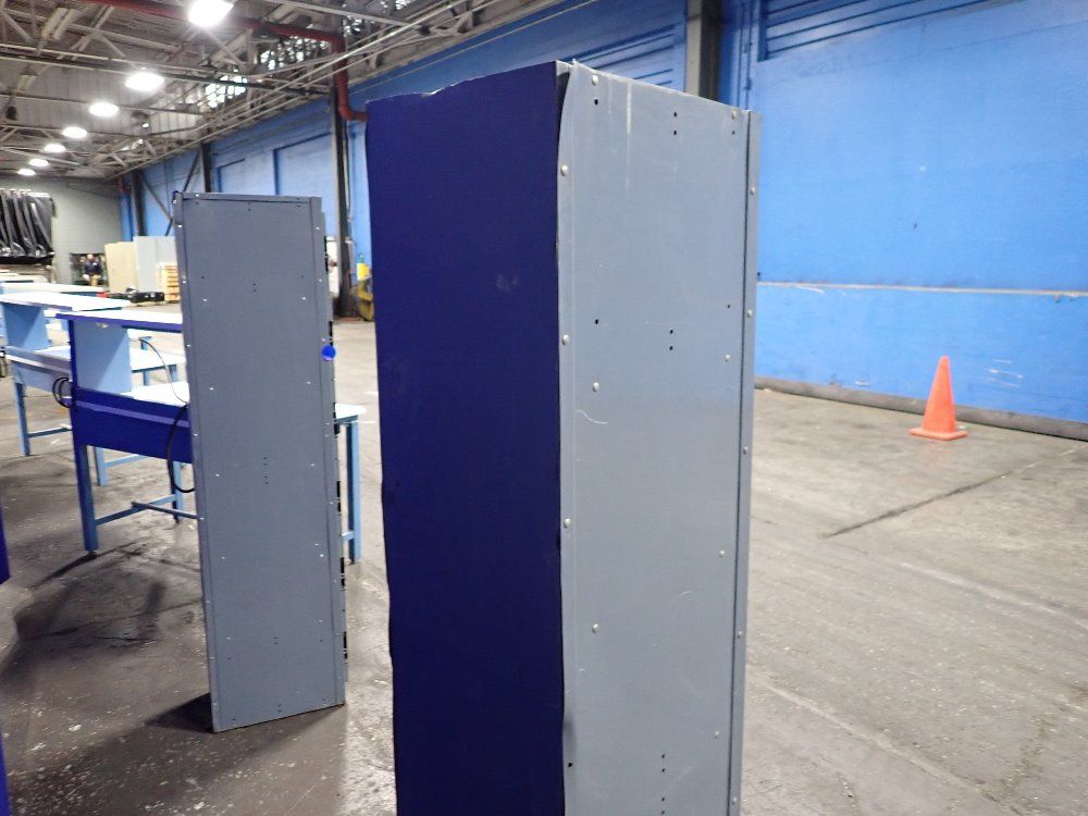  Locker Unit