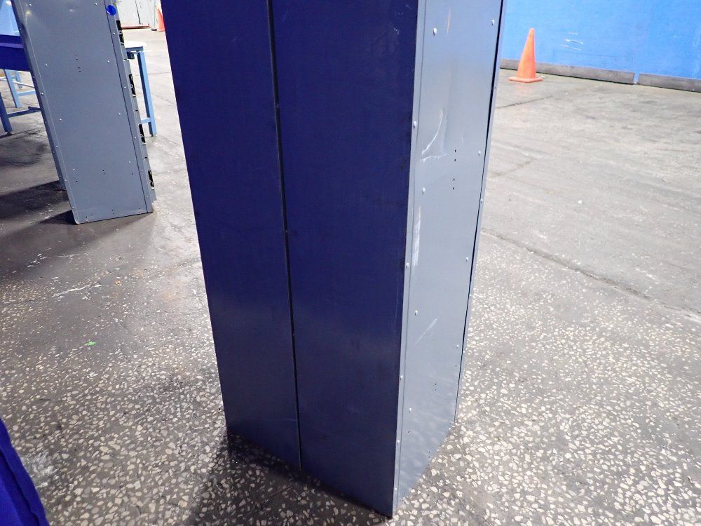  Locker Unit