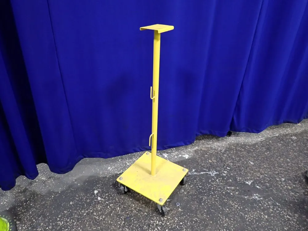 STAND