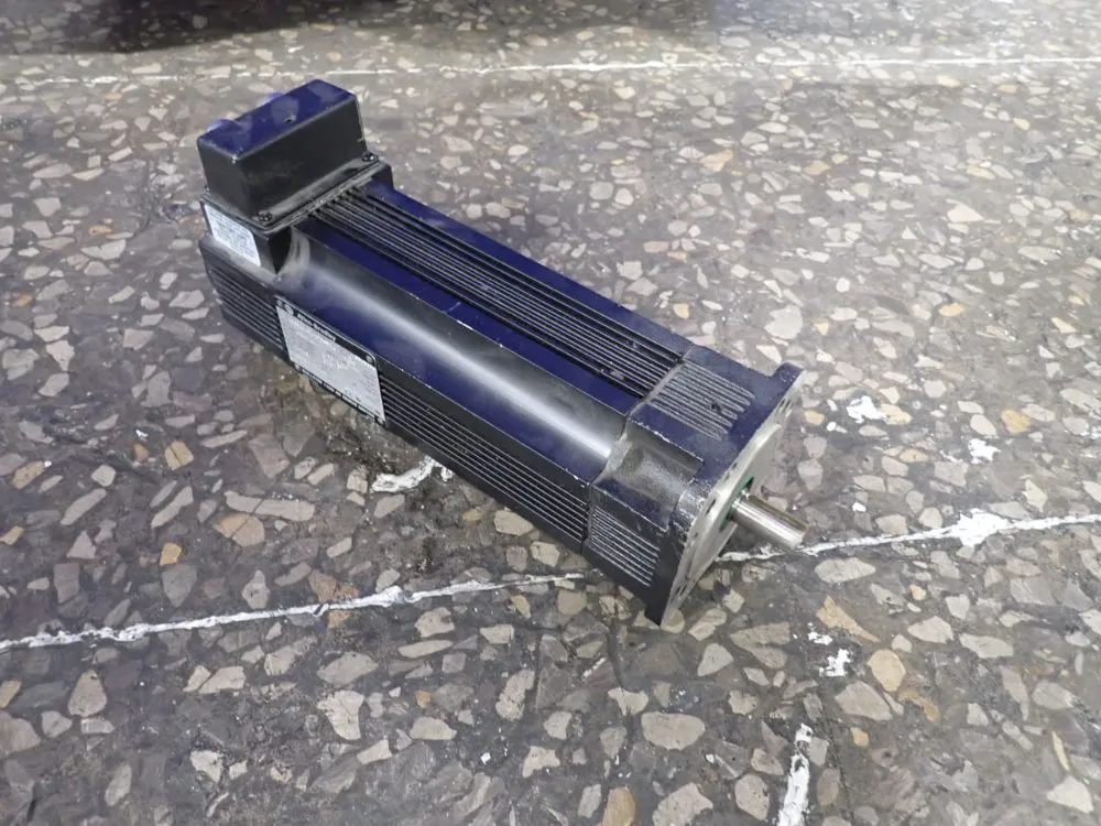 SERVO MOTOR