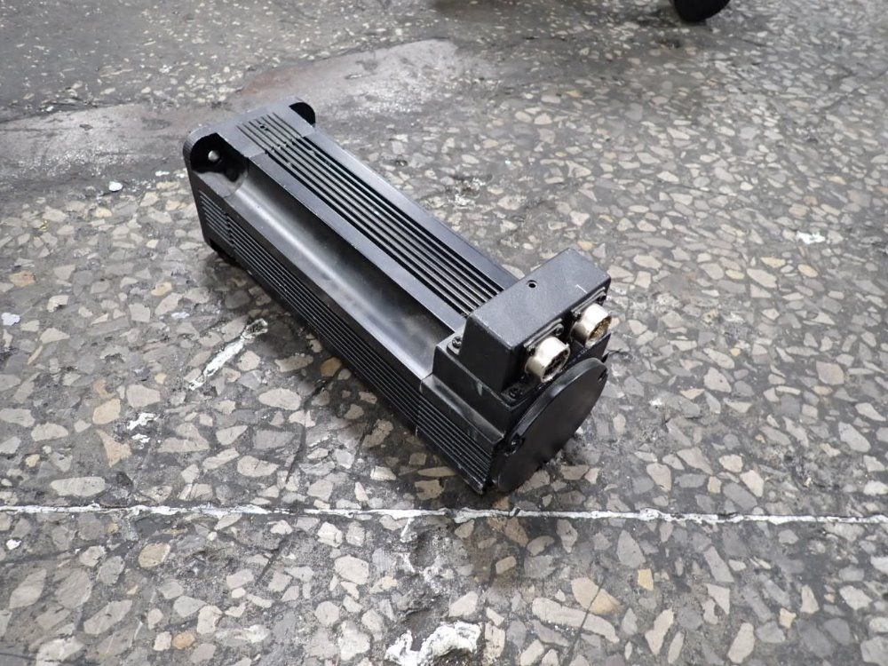 Allen Bradley Allen Bradley 1326abb430gs2l Servo Motor