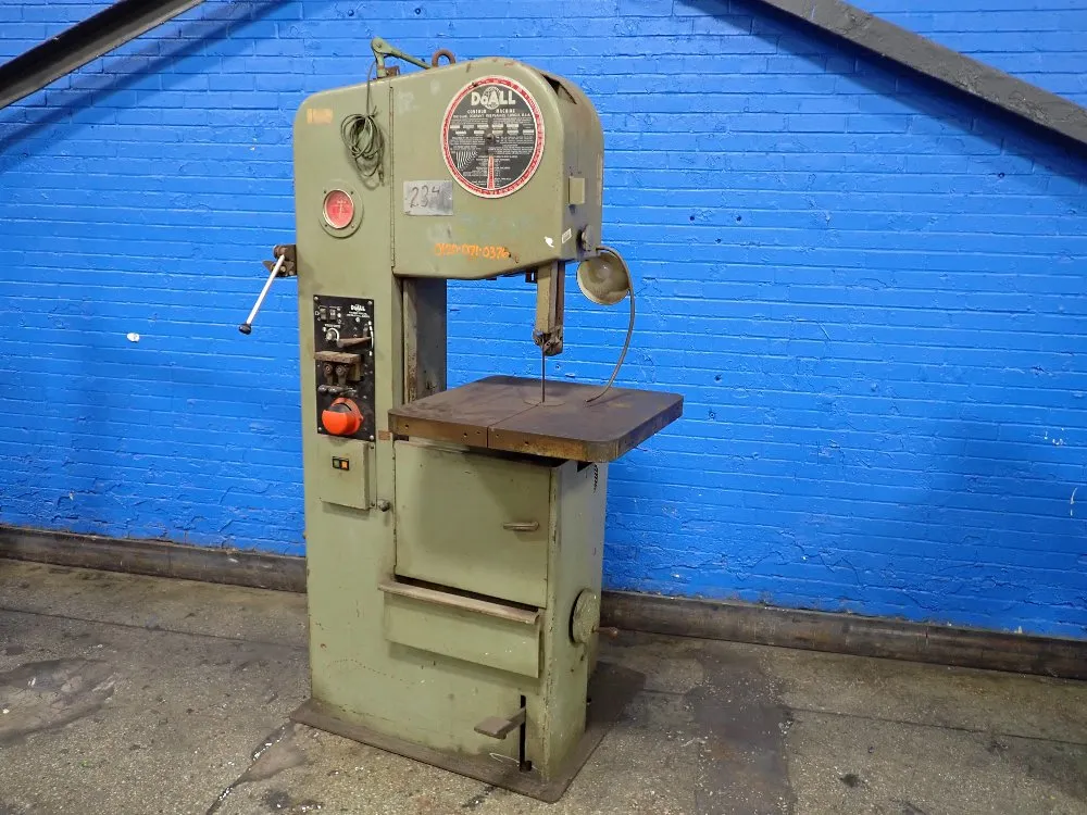 VERTICAL BANDSAW