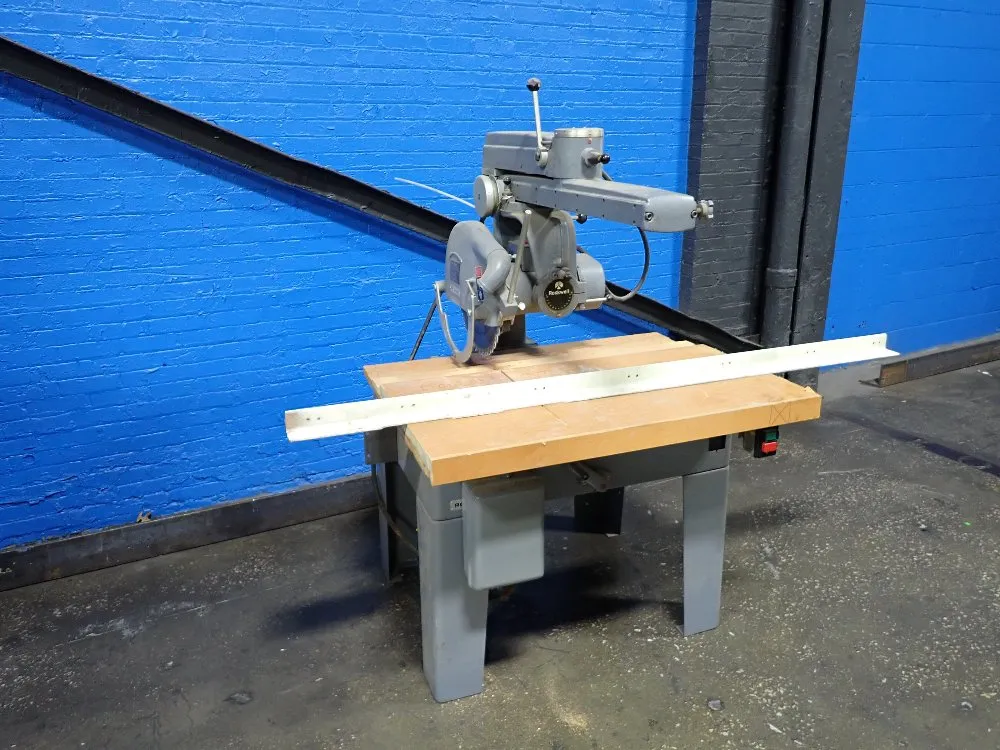 RADIAL ARM SAW