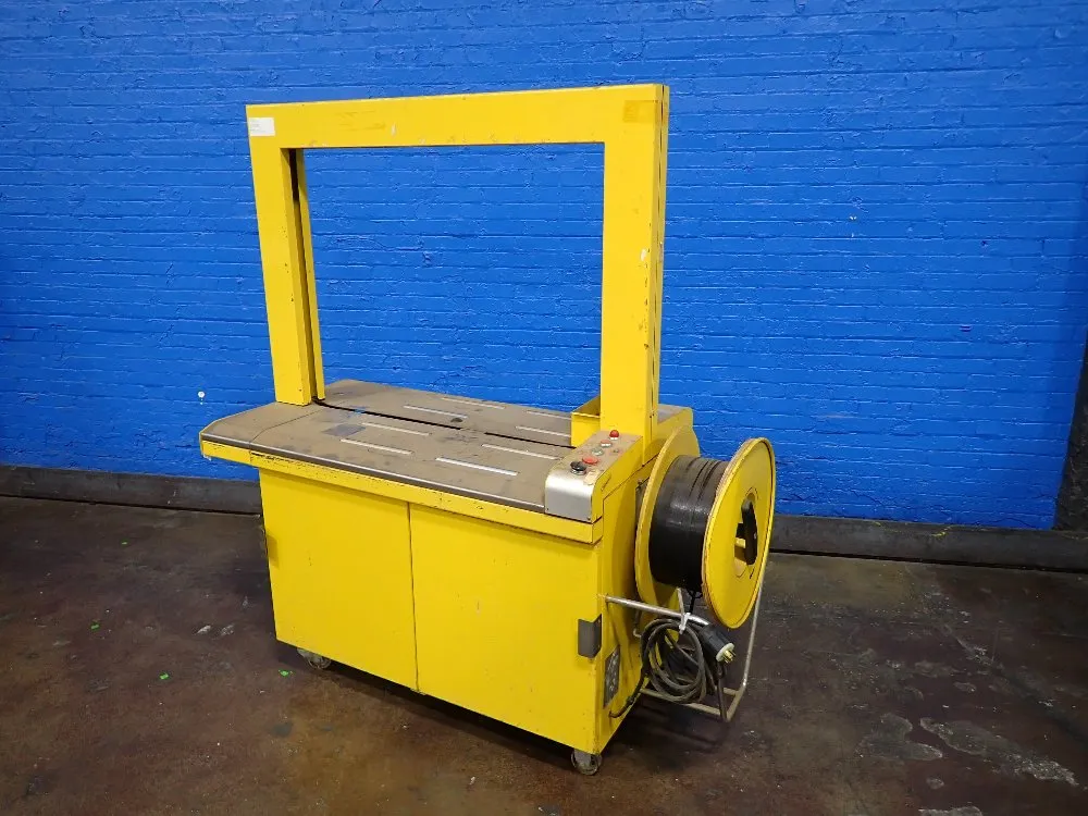 STRAPPING MACHINE