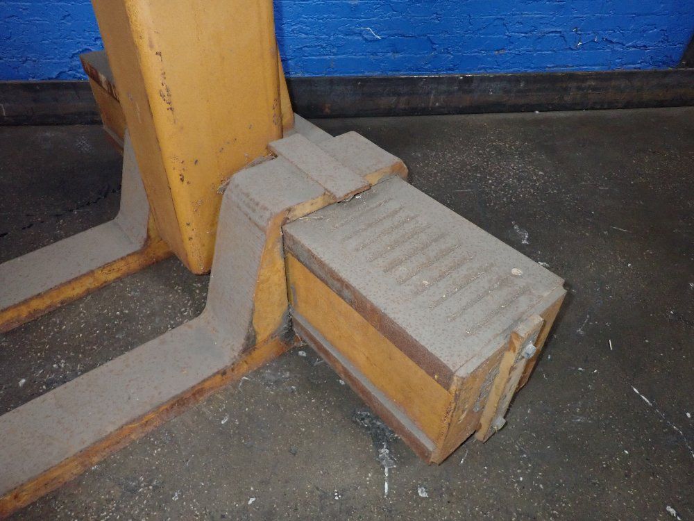 Caldwell Caldwell 91s654 Pallet Lifter