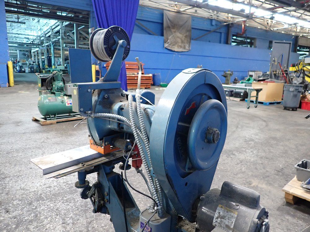 Isp Stitching  Bindery Stitcher