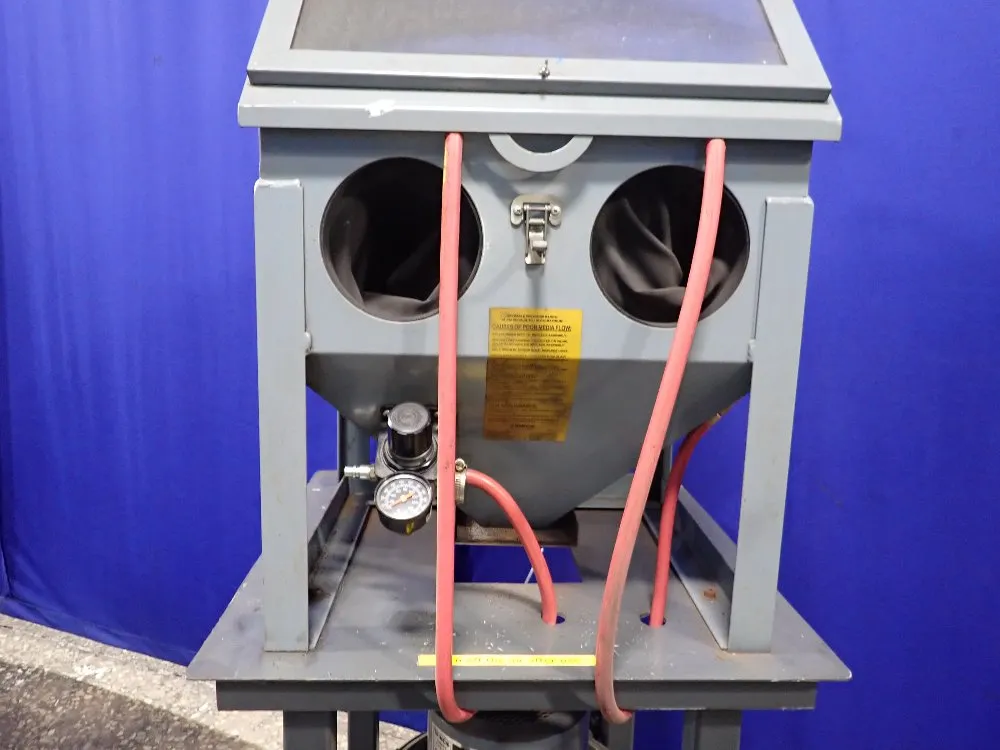 Trinco Blast Cabinet