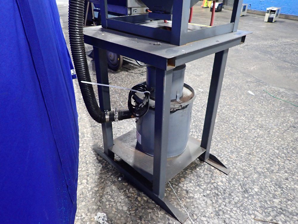 Trinco Blast Cabinet