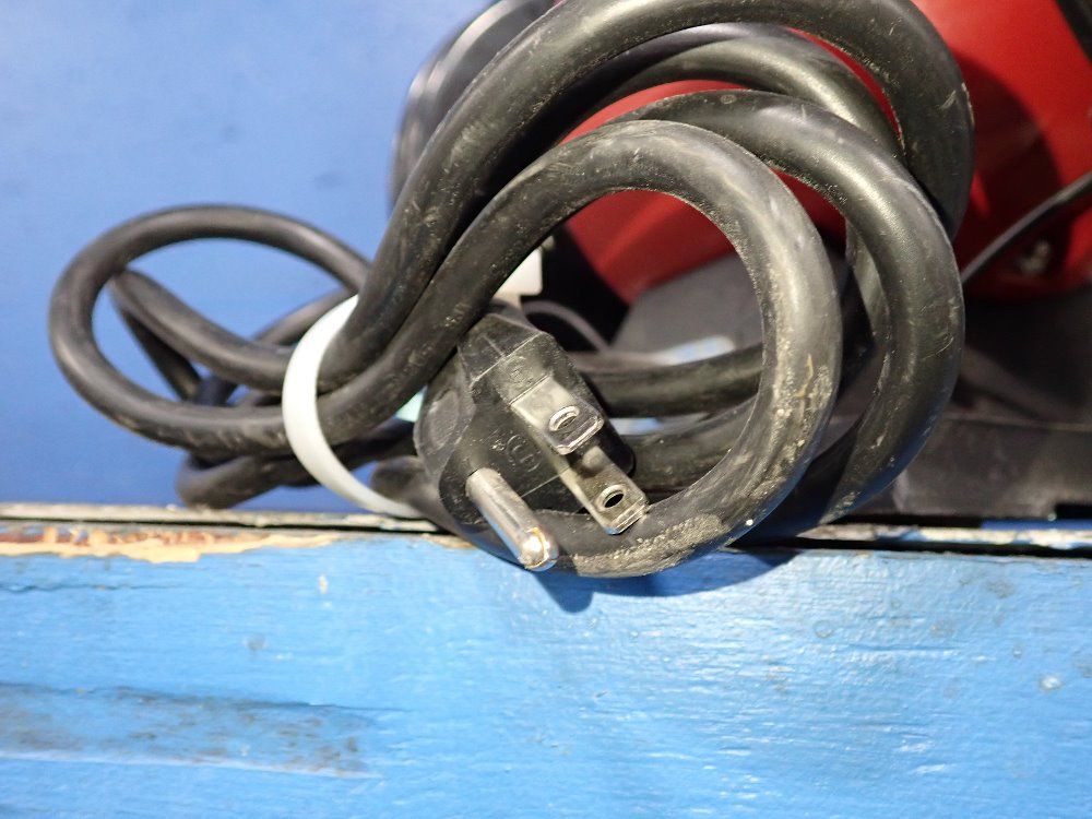 Skil 6" Bench Grinder - 3380