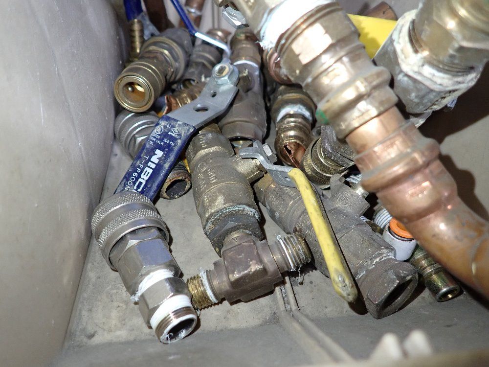  Valves