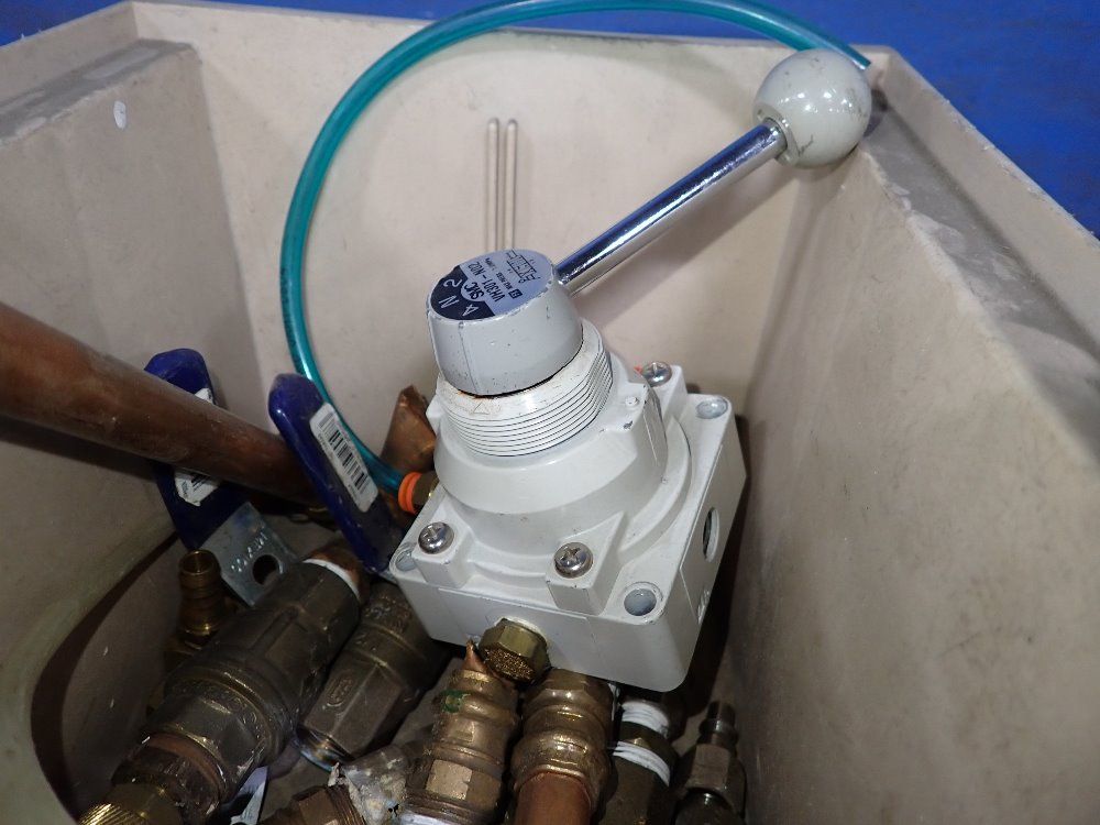  Valves