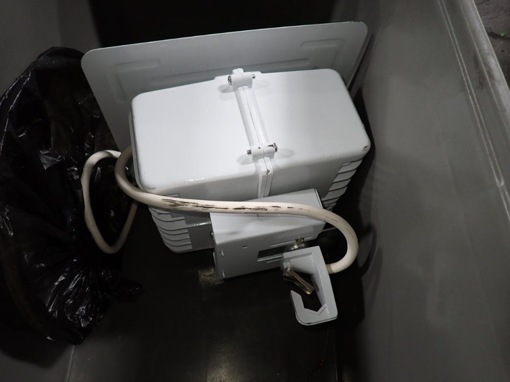 Venture Lighting Ballast Housing