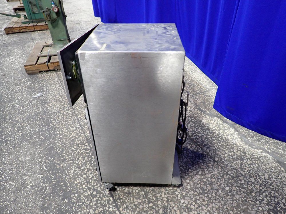 Domino Fume Extraction Cabinet