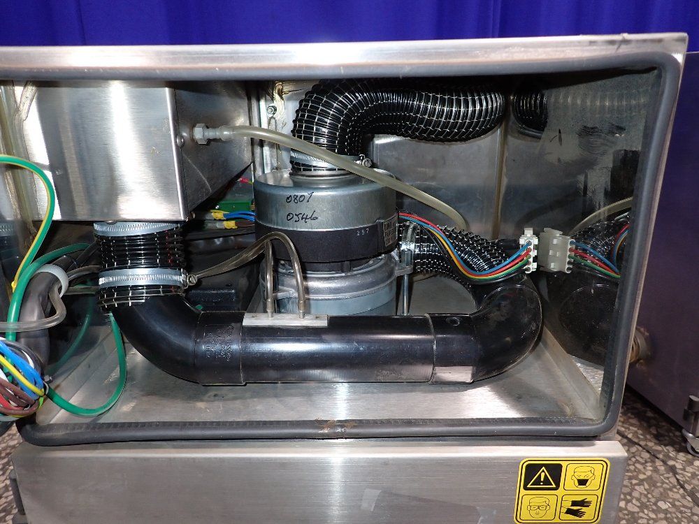 Domino Fume Extraction Cabinet