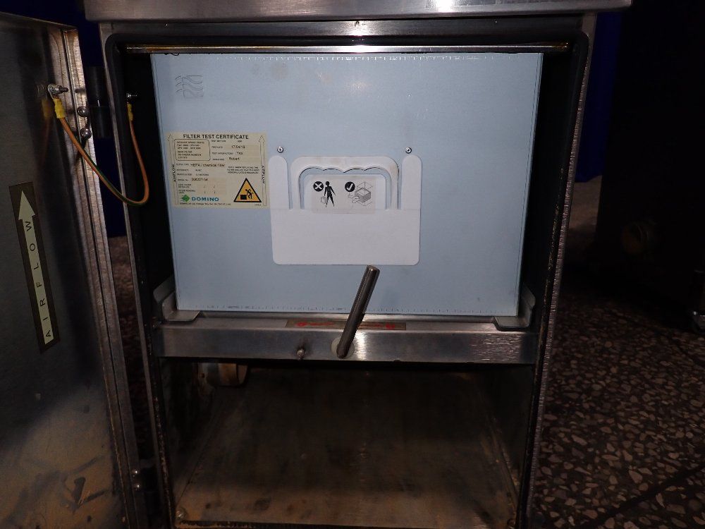 Domino Fume Extraction Cabinet