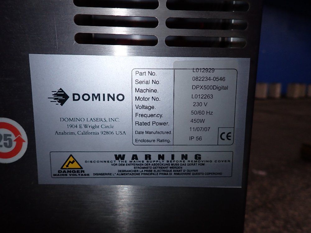 Domino Fume Extraction Cabinet