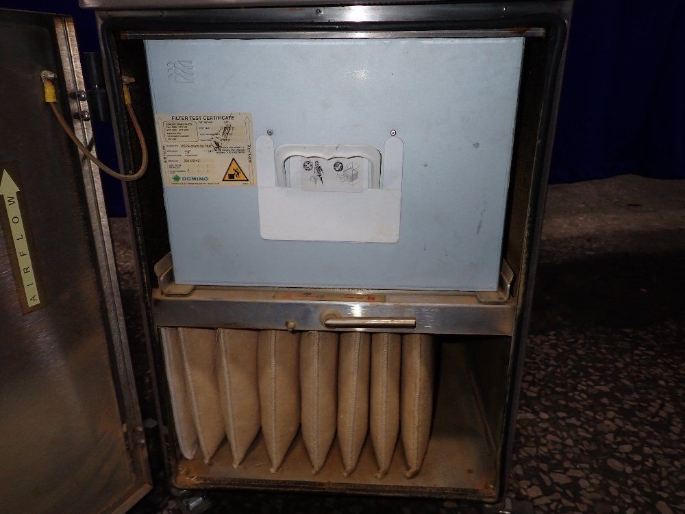 Domino Fume Extraction Cabinet