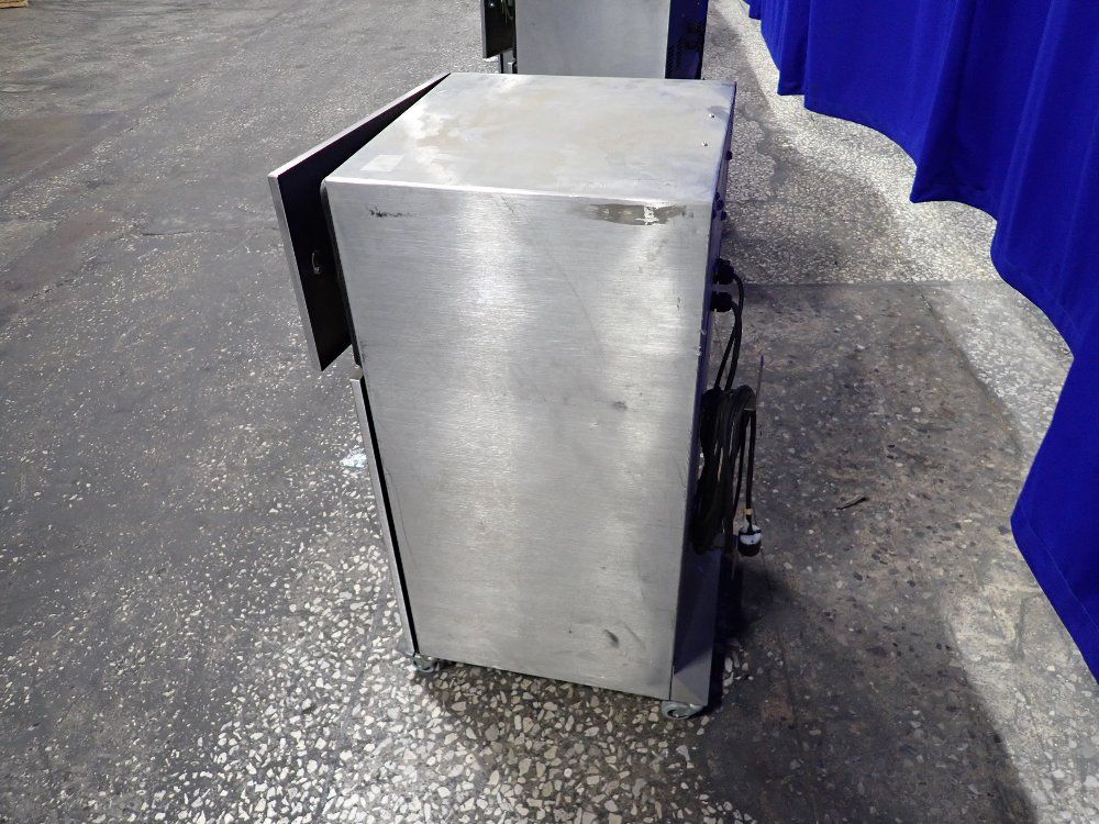 Domino Fume Extraction Cabinet