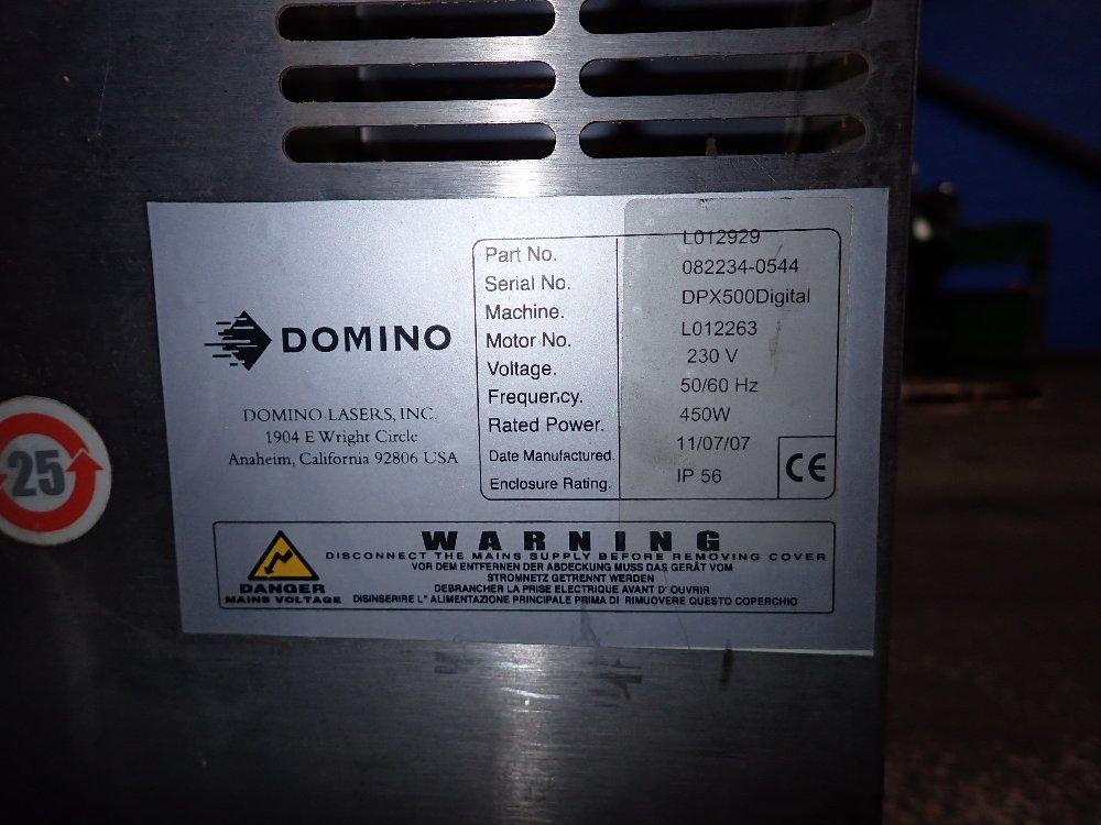 Domino Fume Extraction Cabinet