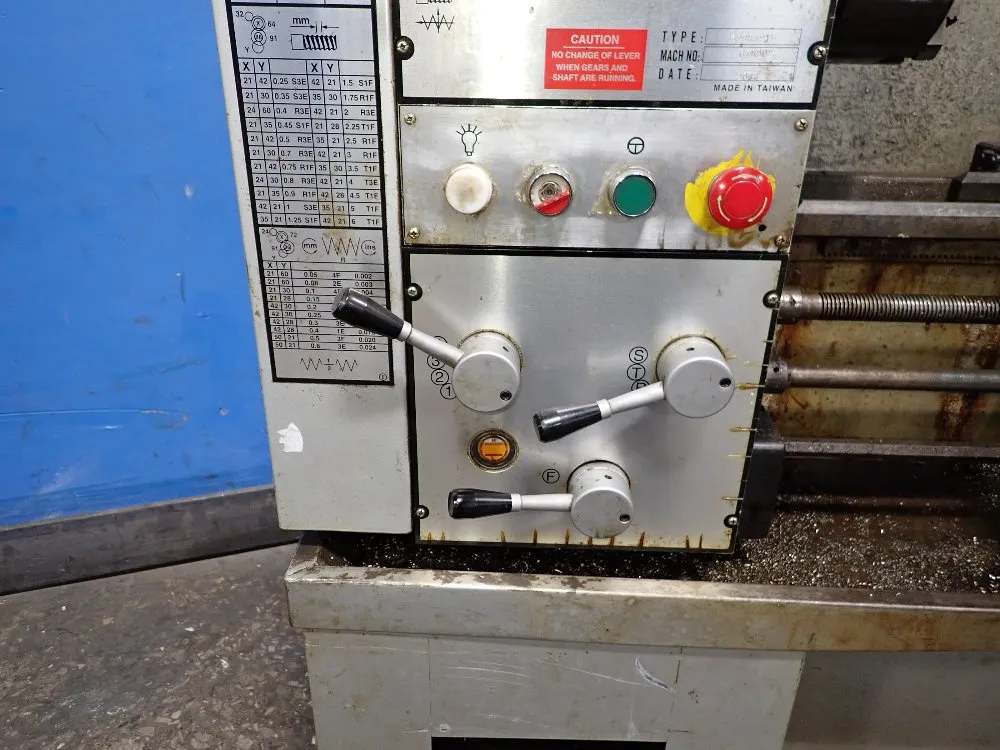 Vectrax 2003 Vectrax 82837915 Gap Bed Lathe