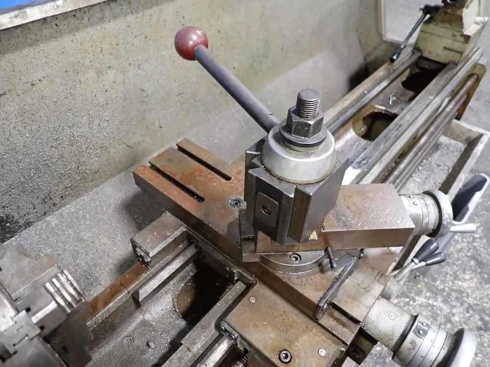 Vectrax 2003 Vectrax 82837915 Gap Bed Lathe