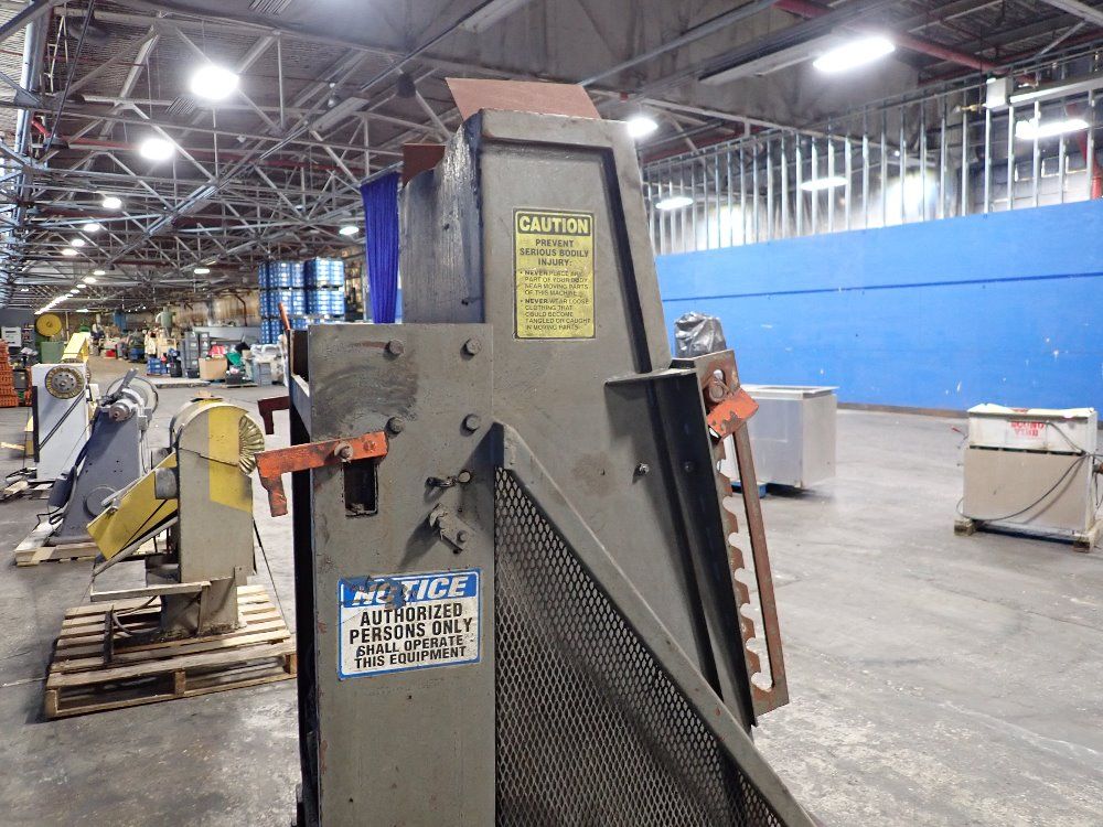  Dump Hopper