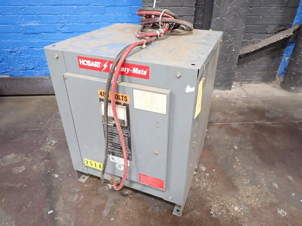 BATTERY CHARGER