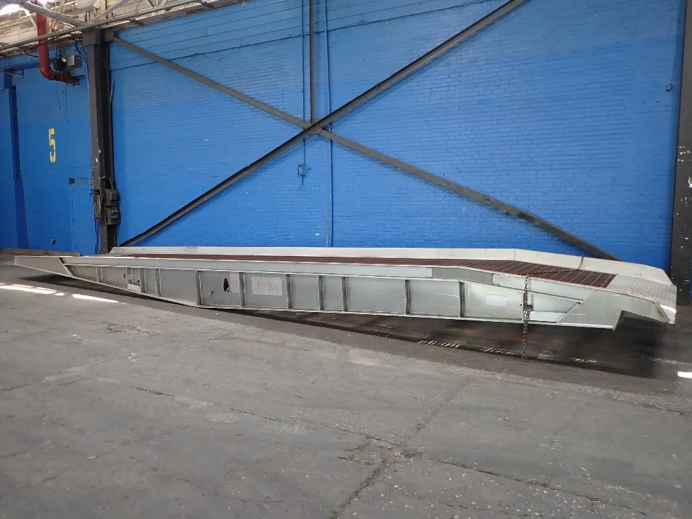 DOCK RAMP
