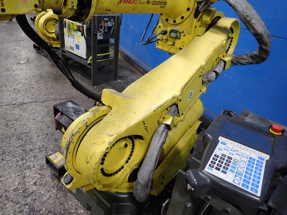 Fanuc 2013 Fanuc R2000ib 165f Robot