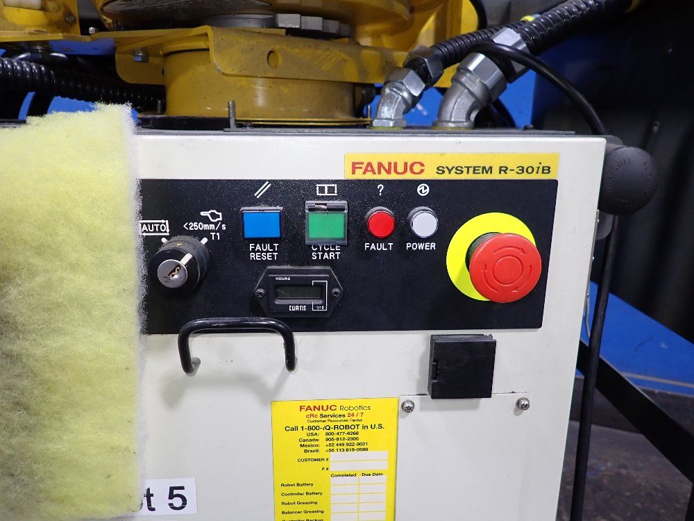 Fanuc 2013 Fanuc R2000ib 165f Robot