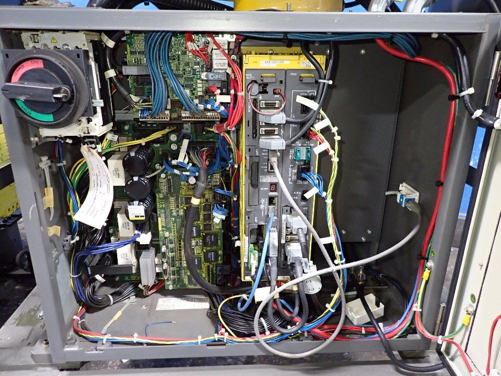 Fanuc 2013 Fanuc R2000ib 165f Robot