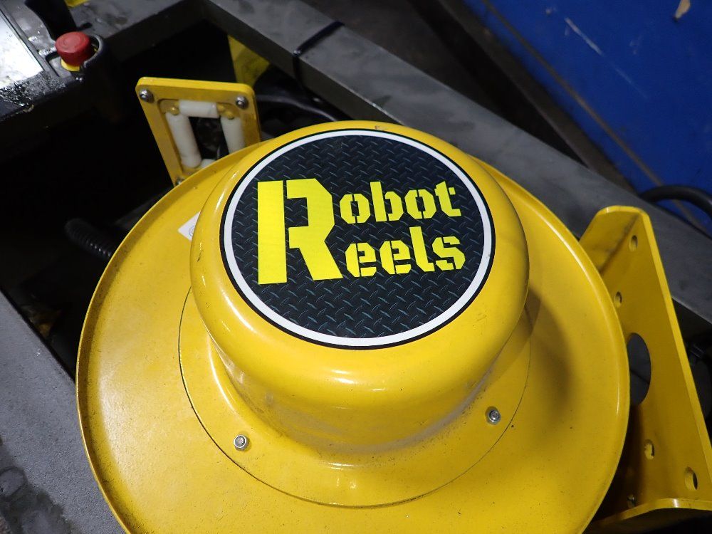 Fanuc 2013 Fanuc R2000ib 165f Robot
