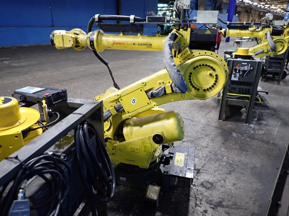 Fanuc 2013 Fanuc R2000ib 165f Robot