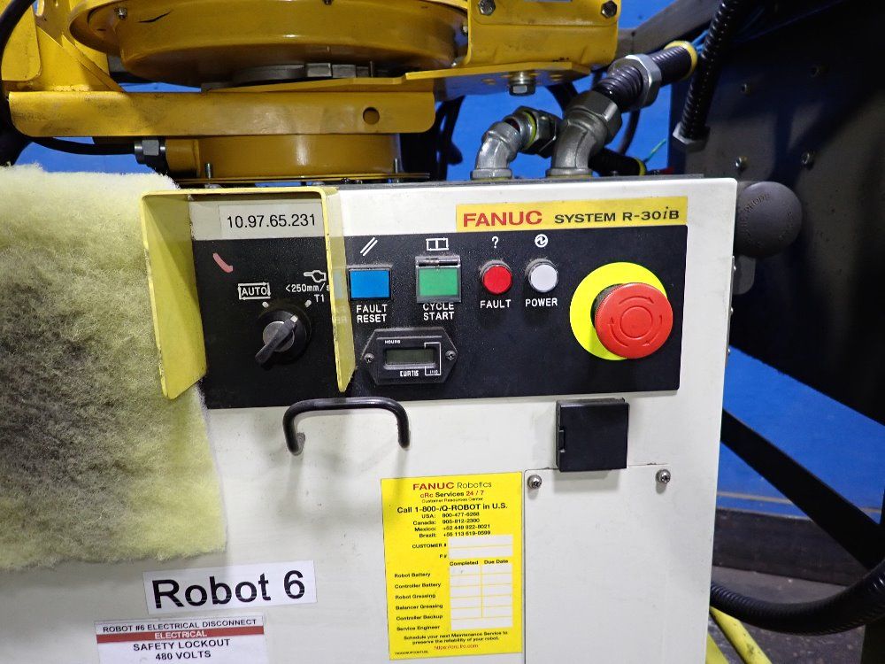 Fanuc 2013 Fanuc R2000ib 165f Robot